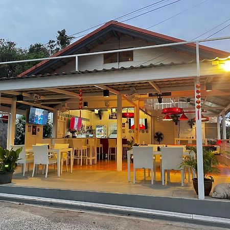 Elephant Sports Bar And Accommodation Phuket Eksteriør billede