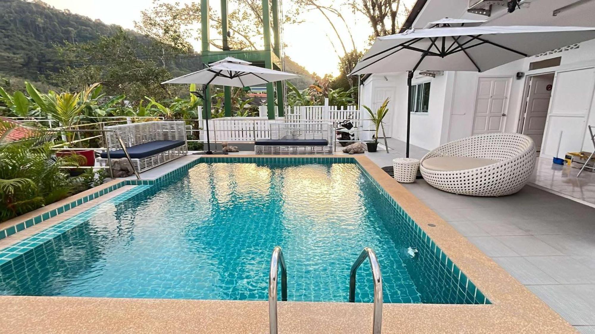 Elephant Sports Bar And Accommodation Phuket Eksteriør billede